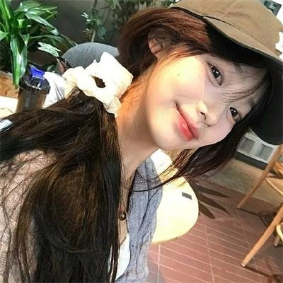 两个人一双手